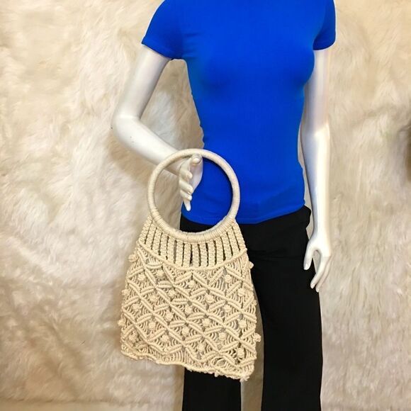 Ring Handle Double layered Thick Macrame Bag - Picture 3 of 8